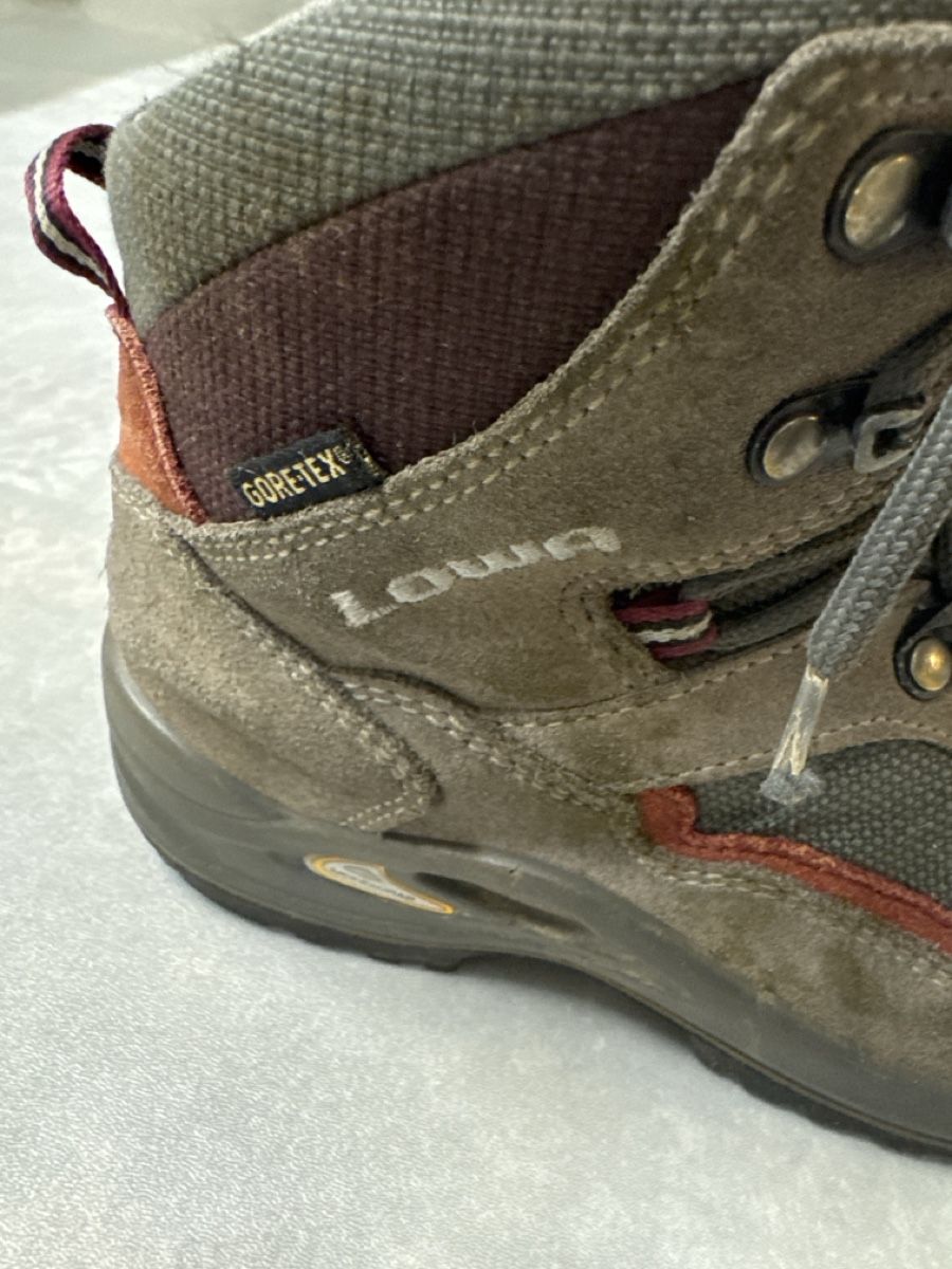 Lowa Scarpe per ragazzi: Lowa Wanderschuhe, Gr. 37 – Usato da Grüt (Gossau ZH) venduto da Matthias118 1