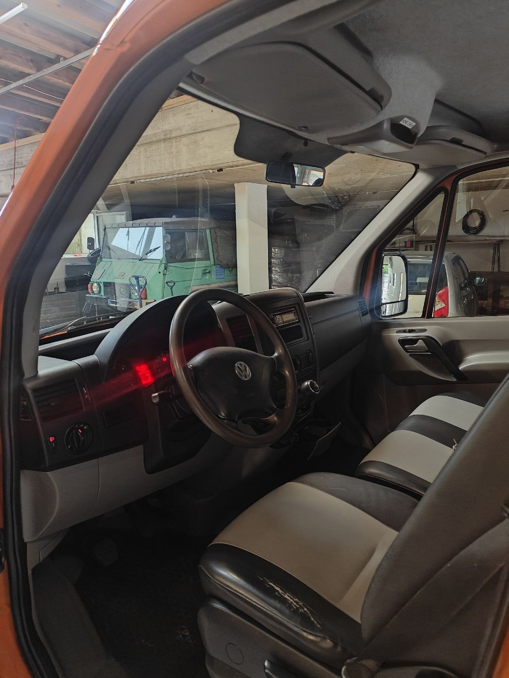 VW Veicoli commerciali: VW Crafter 35 Doppelkabine – Usato da roggenburg venduto da Point6 6