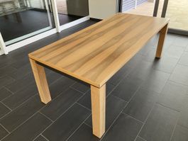 Ausziehbarer Esstisch 220/340 x 100cm, mit Warmhaltefunktion