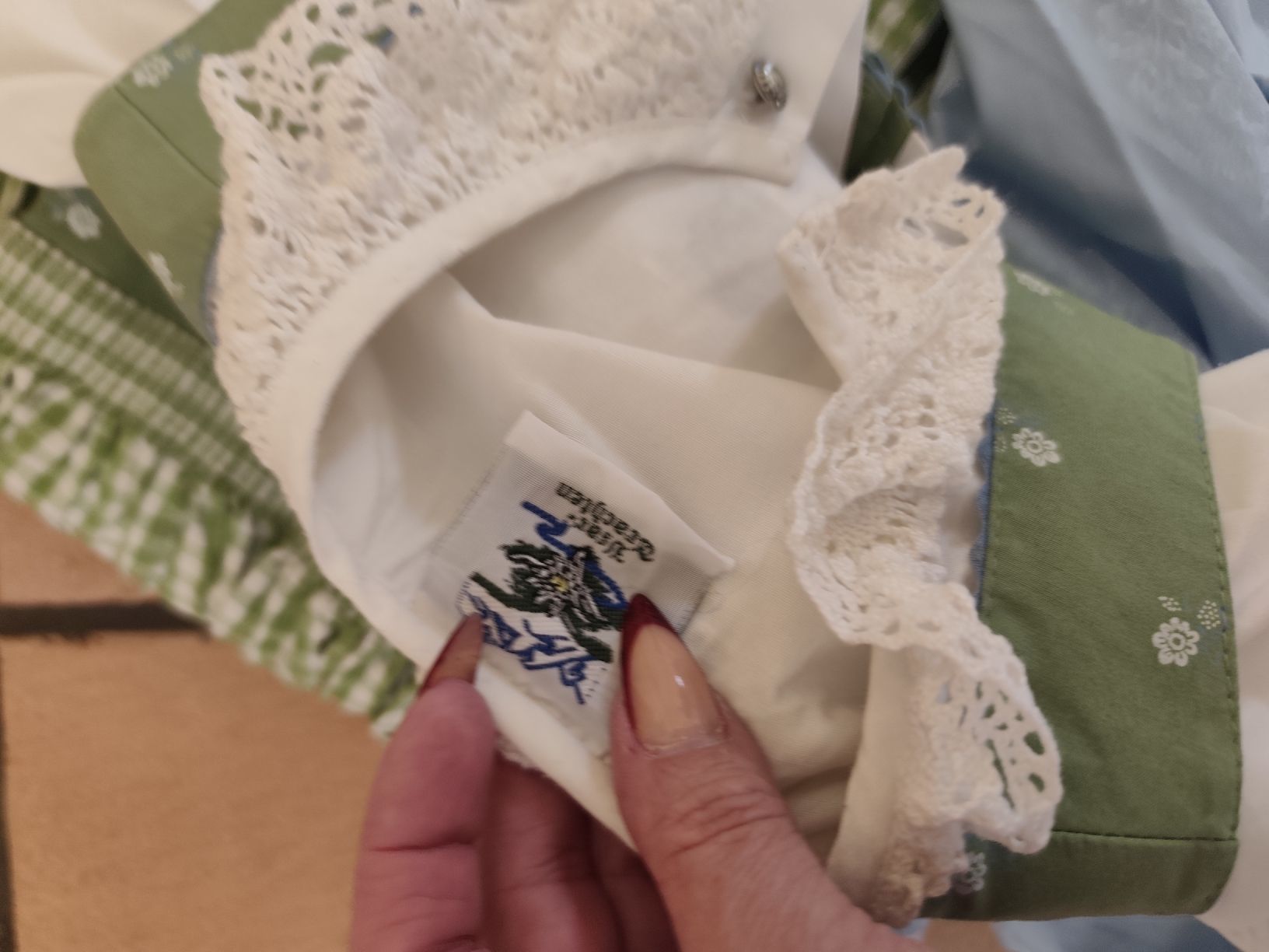 Costumi: Dirndl 116 inkl Bluse – Nuovo (secondo la descrizione) da Meinisberg venduto da Destiny1972 5