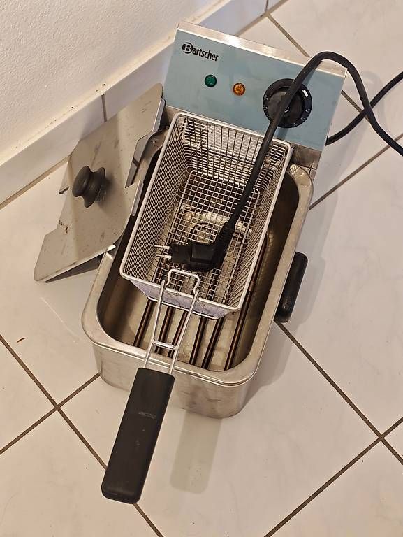 Bartscher Elettrodomestici da cucina: Bartscher Edelstahl Fritteuse 4 Liter – Usato da Muttenz venduto da Bhouw