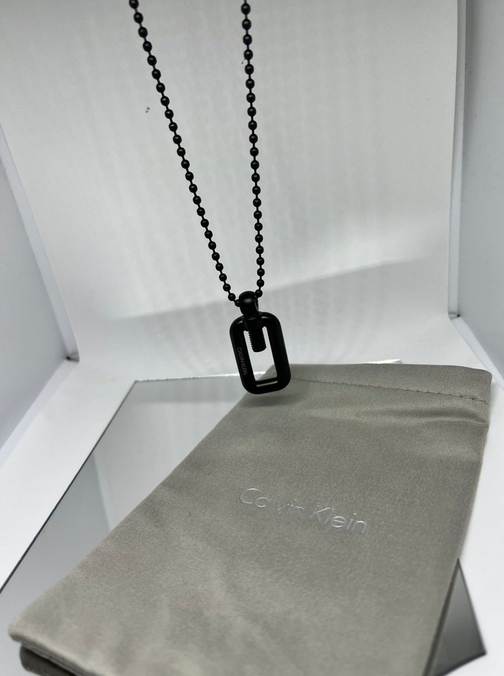 Calvin Klein Catenine: Calvin Klein Halskette – Nuovo (secondo la descrizione) da Biberist venduto da ShopSoltan