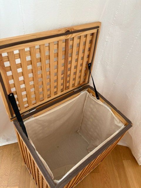 Cesti per biancheria: Holz Korb für Wäsche – Usato da Zürich venduto da Sonnenblume_65 1