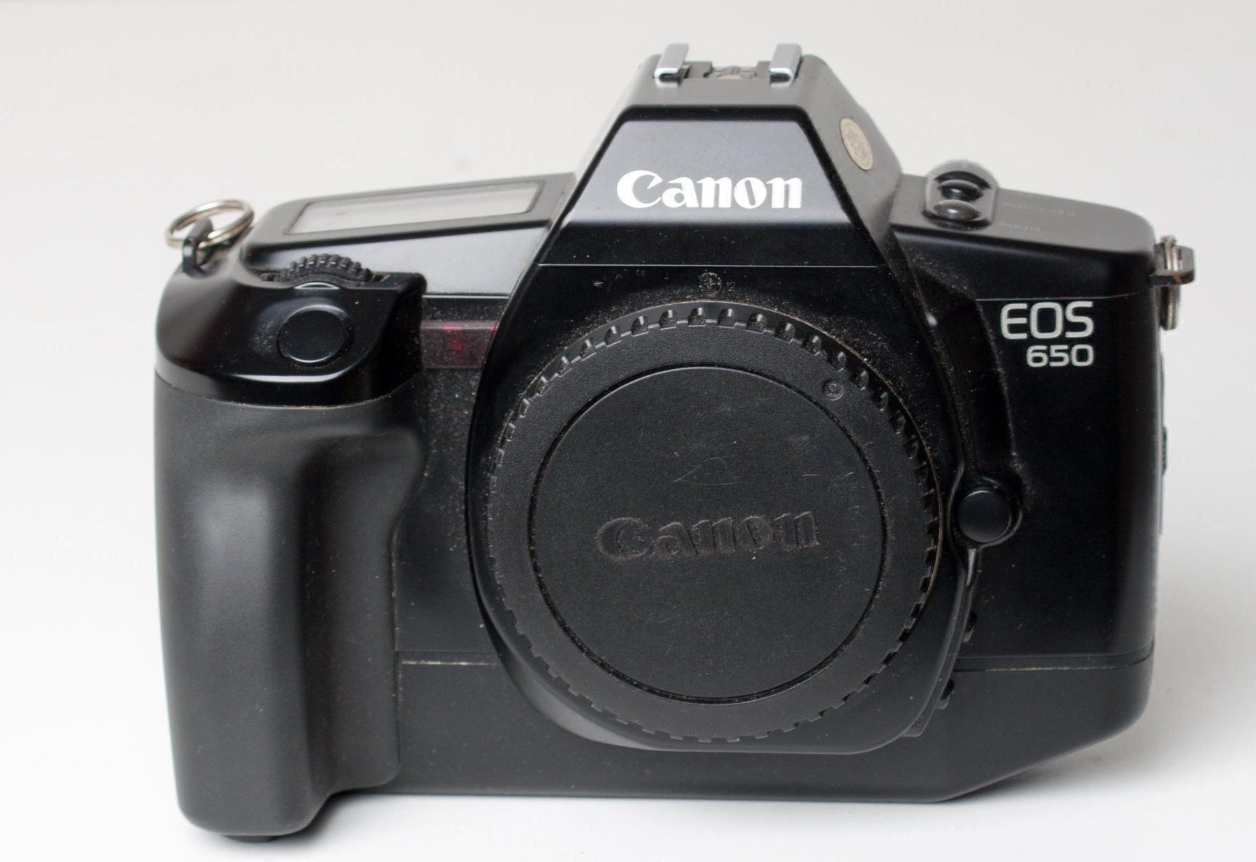 Canon Kamera: Canon EOS 650 Gehäuse Top Zustand – Gebraucht aus Jona von Sandy31