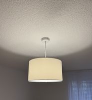 Beige Stoff-Pendelleuchte