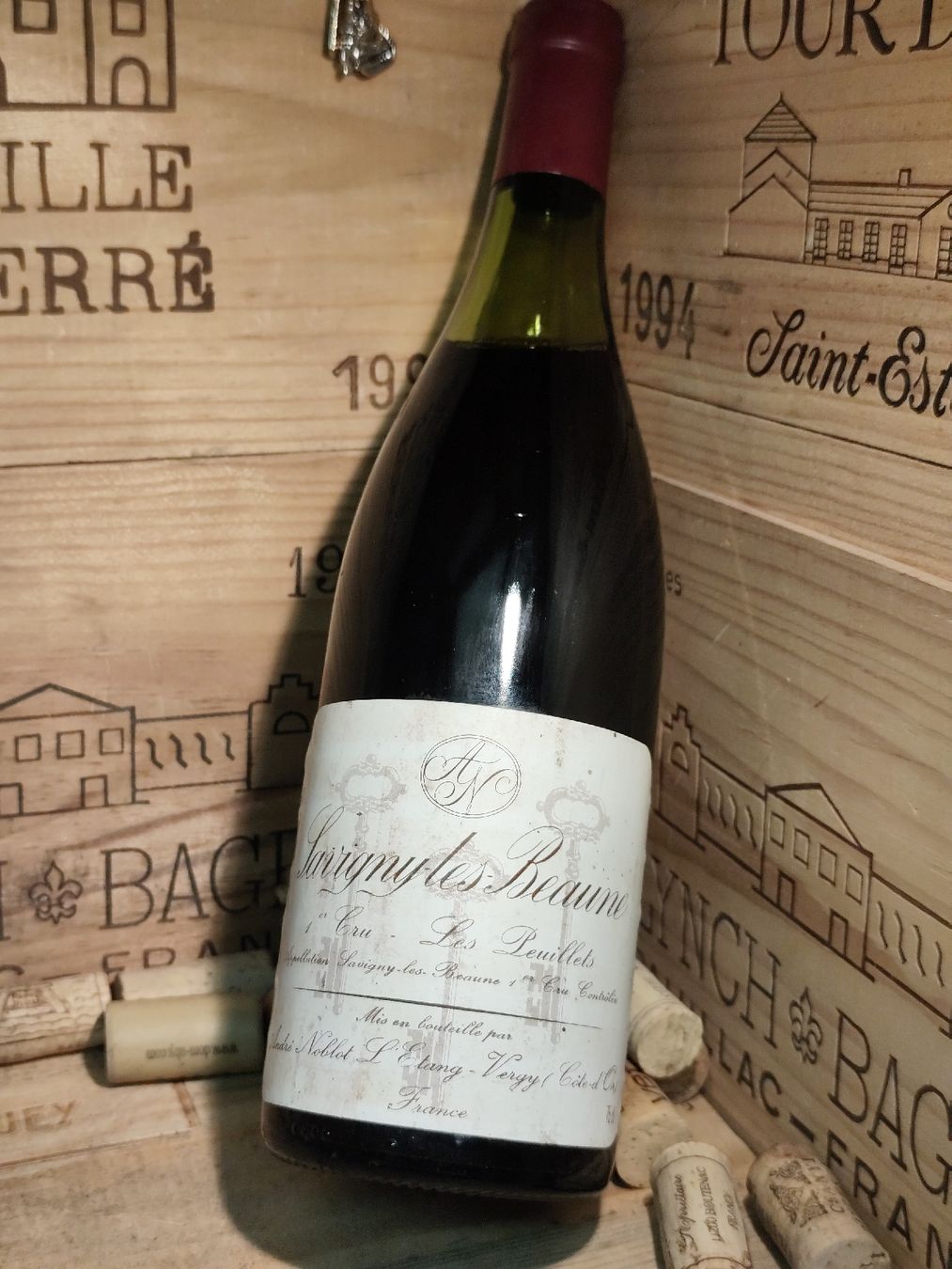 Vino: 1985 Savigny les Beaune Premier Cru – Nuovo e nell'imballaggio originale da Büsserach venduto da Vintage-vins 4