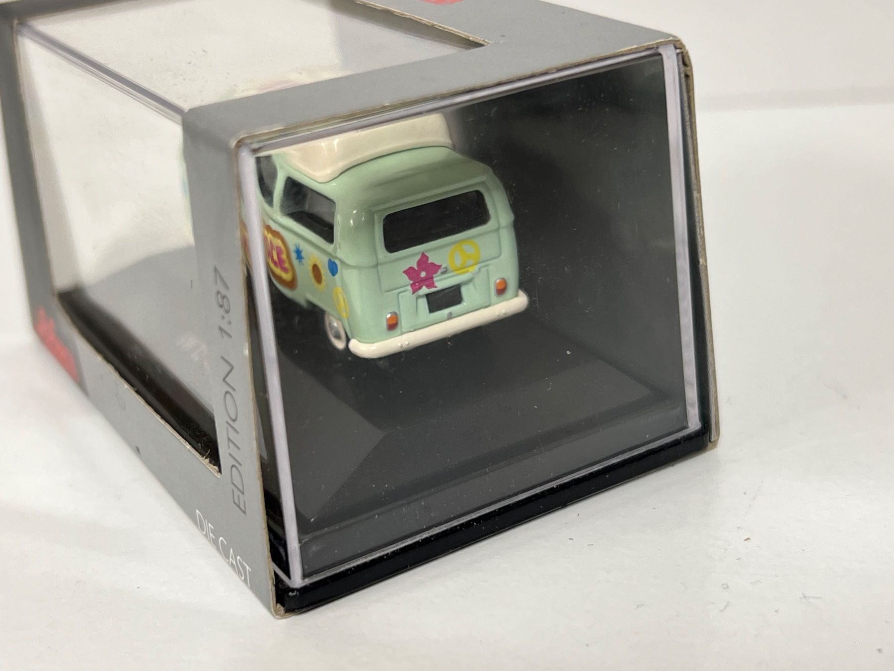 Schuco Modellini di ferrovie: Schuco Bully Hippiebus  1:87 H0 – Nuovo (secondo la descrizione) da Neuenhof venduto da ludovicco 1