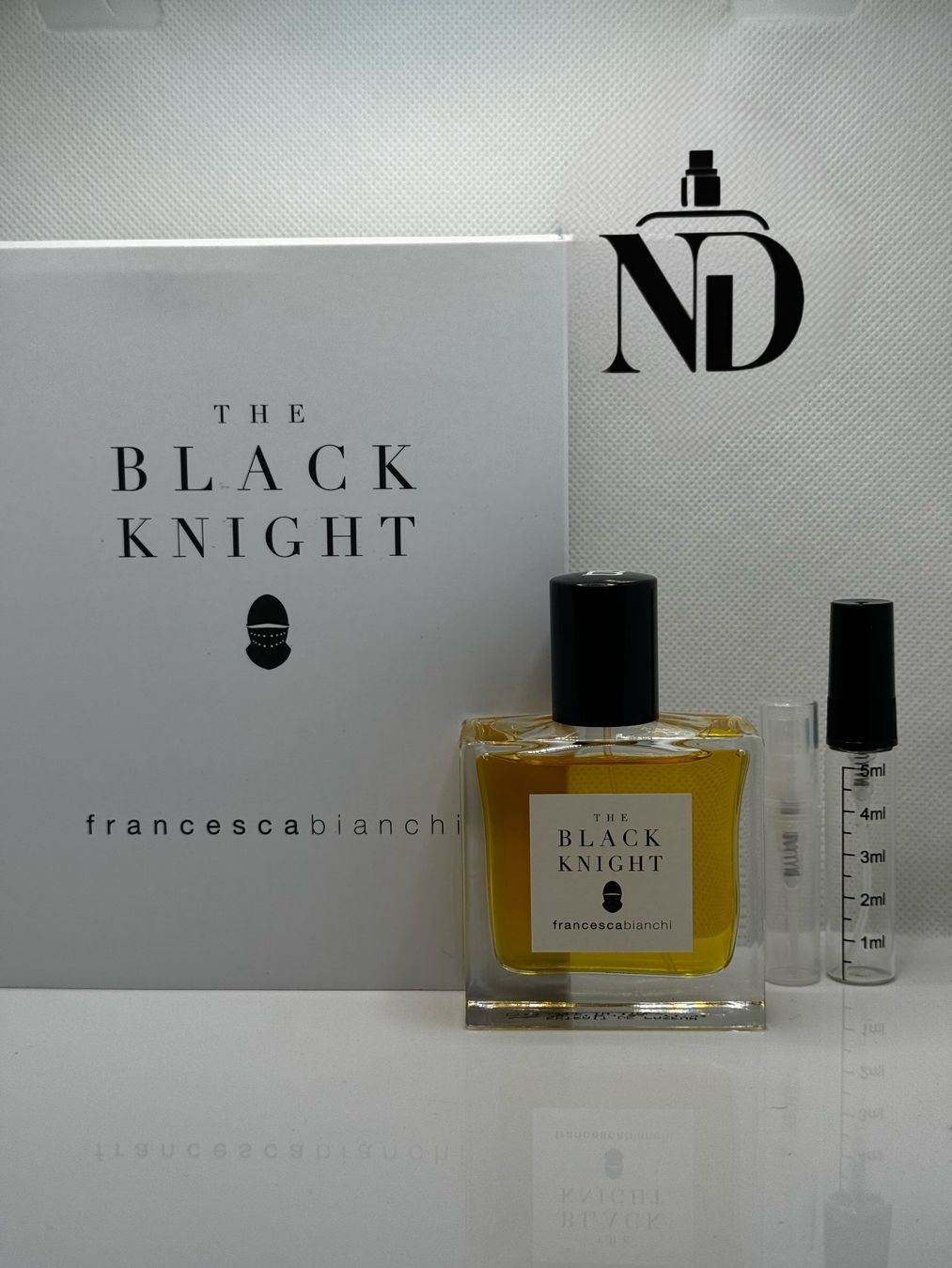 Profumi & Eau de Toilette: Francesca Bianchi The Black Knight 2ml Abfüllung Probe – Nuovo (secondo la descrizione) da Rünenberg venduto da Alina_nischenduft