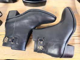 Stiefeletten Leder schwarz Grösse 39 Tommy Hilfiger neuwe...