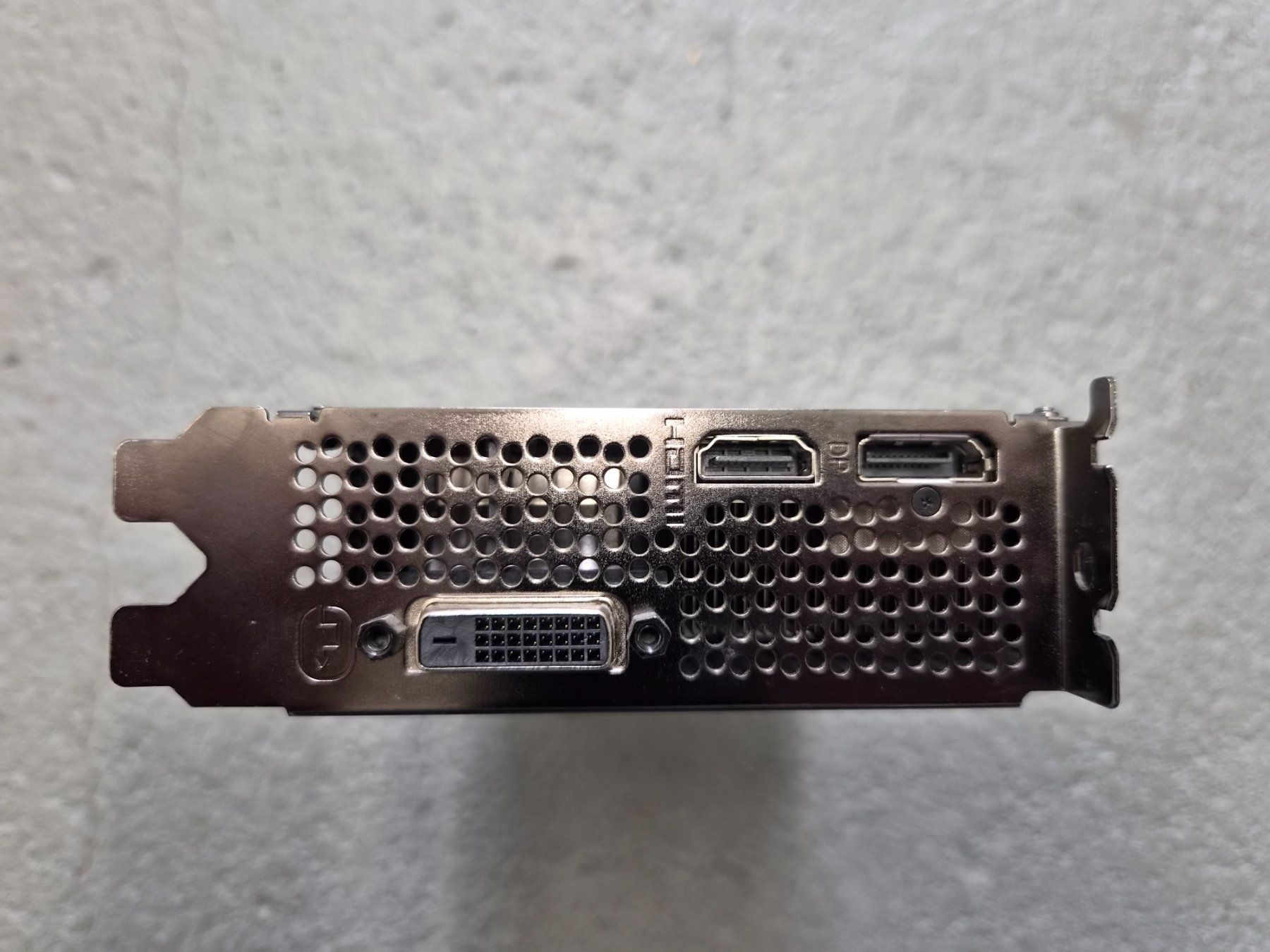 Nvidia Schede grafiche: Grafikkarte Nvidia GeForce RTX HP  Modell – Usato da Domat Ems venduto da tchnesa 3