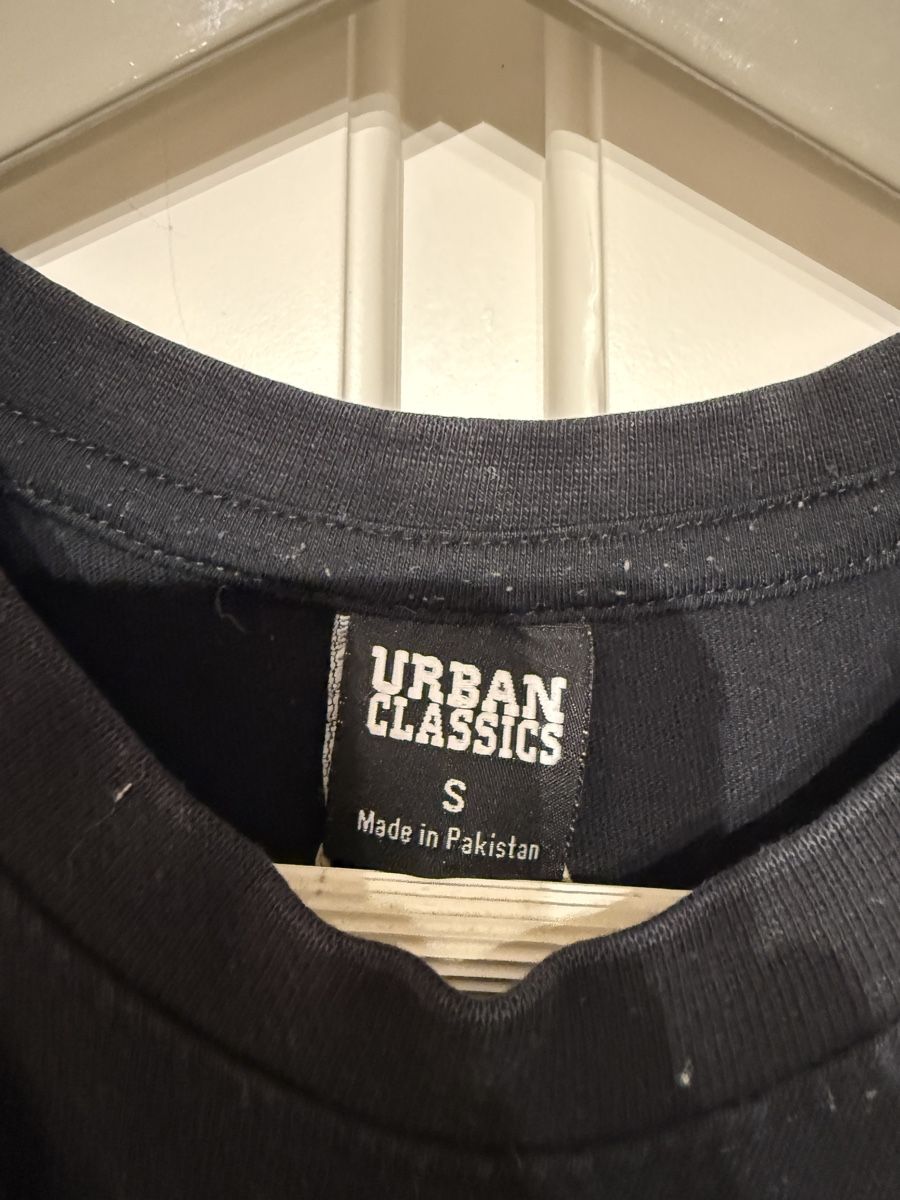 Maglioni & Felpe: Urban Classics Longsleeve, schwarz, Gr. S, ab 1 CHF – Usato da Bottmingen venduto da mat_77yv 1