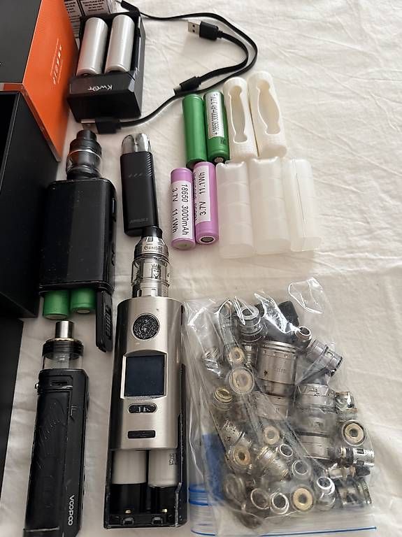 Sonstige Tabakwaren: Vaper aufgepasst: Vapefly & Geekvape & Voopoo – Gebraucht aus Volketswil von T__J 4