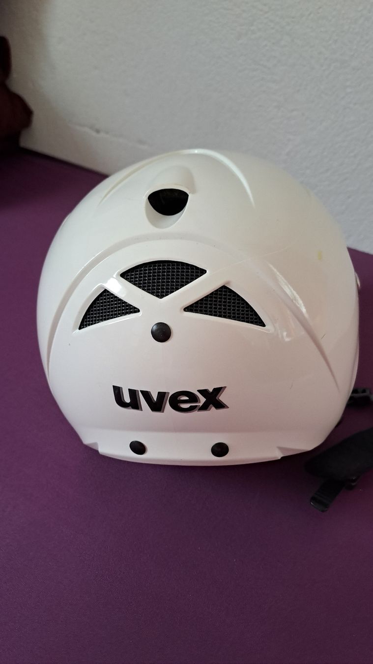 Uvex Helme: Skihelm Uvex 53-56cm – Gebraucht aus Unteriberg von 12Schneehasen 2
