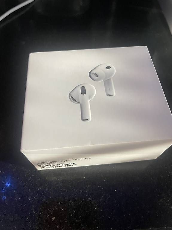 Apple Cuffie: AirPods Pro 3 - New, Unused – Nuovo (secondo la descrizione) da Thônex venduto da man_78rt