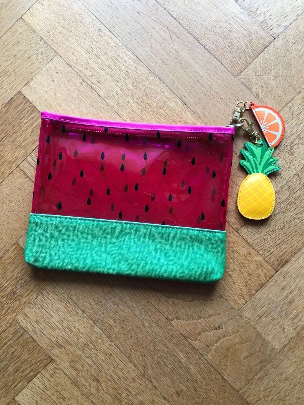 Sacs femmes: Pochette Watermelon Studio DIY – Neuf (Voir description) à Neuchâtel par Thesebootsaremadeforwalking