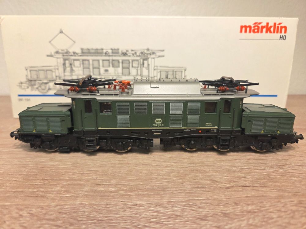 Kato 10-504-2: Coffret train de marchandises, locomotive électrique et wagon de marchandises, en 3 parties 1:150 Kato 10-504-2: Coffret train de marchandises, locomotive électrique et wagon de marchandises, en 3 parties 1:150