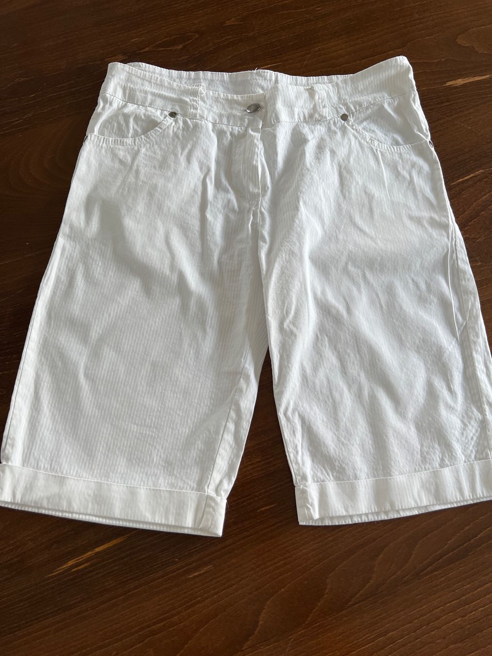 Pantaloni: Weisse Sommer-Hose, Short Gr. S – Usato da Ebmatingen venduto da Mistelu