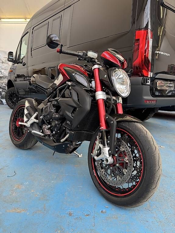 Strasse: Mv Agusta Dragster 800rr – Gebraucht aus Wald Ar von and_hd2f