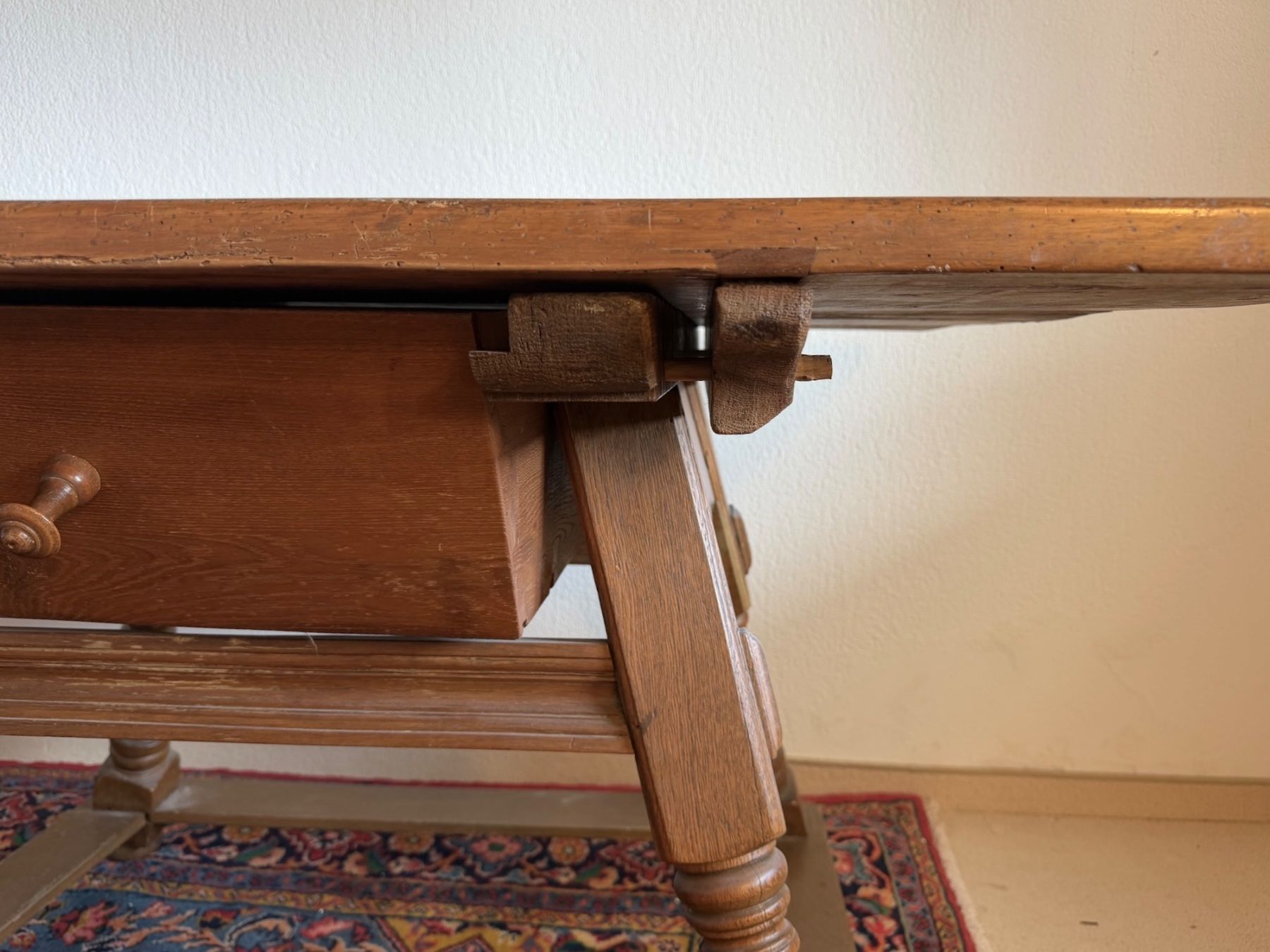 Tables: |•|  Antiker Schragentisch – D'occasion à Schlieren par Freundlich02 2