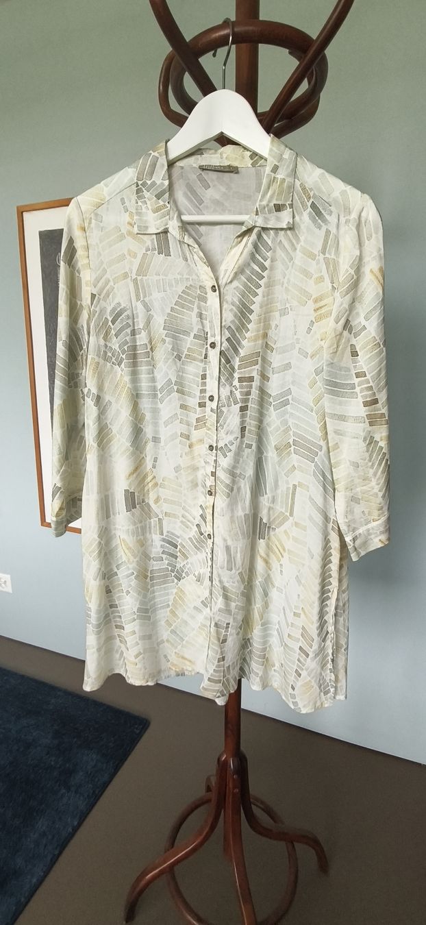 Nile Chemisiers: NILE Damen Tunika/Bluse Grösse S 100% Lyocell – D'occasion à Luterbach par Liveyourdream