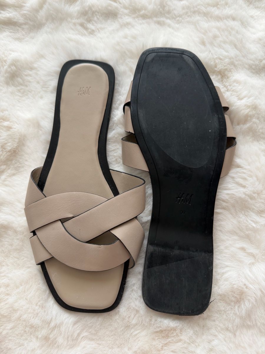 H&M Scarpe da donna: H&M Sandalen beige Grösse 37  – Usato da Näfels venduto da mar_2ptp 1