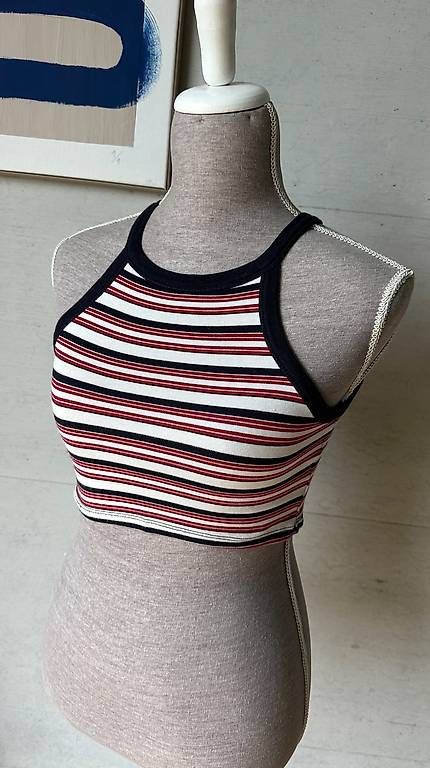 Zara Top: Zara Crop Top – Usato da Rombach venduto da ste_5zvl