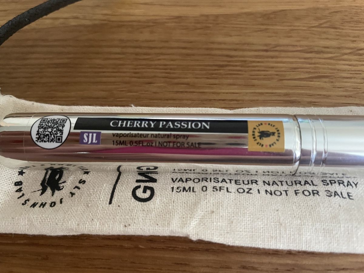 Parfum & Eau de Toilette: Sly John's Lab Cherry Passion 15ml  – Gebraucht aus Münchenstein von FamilieUlmi
