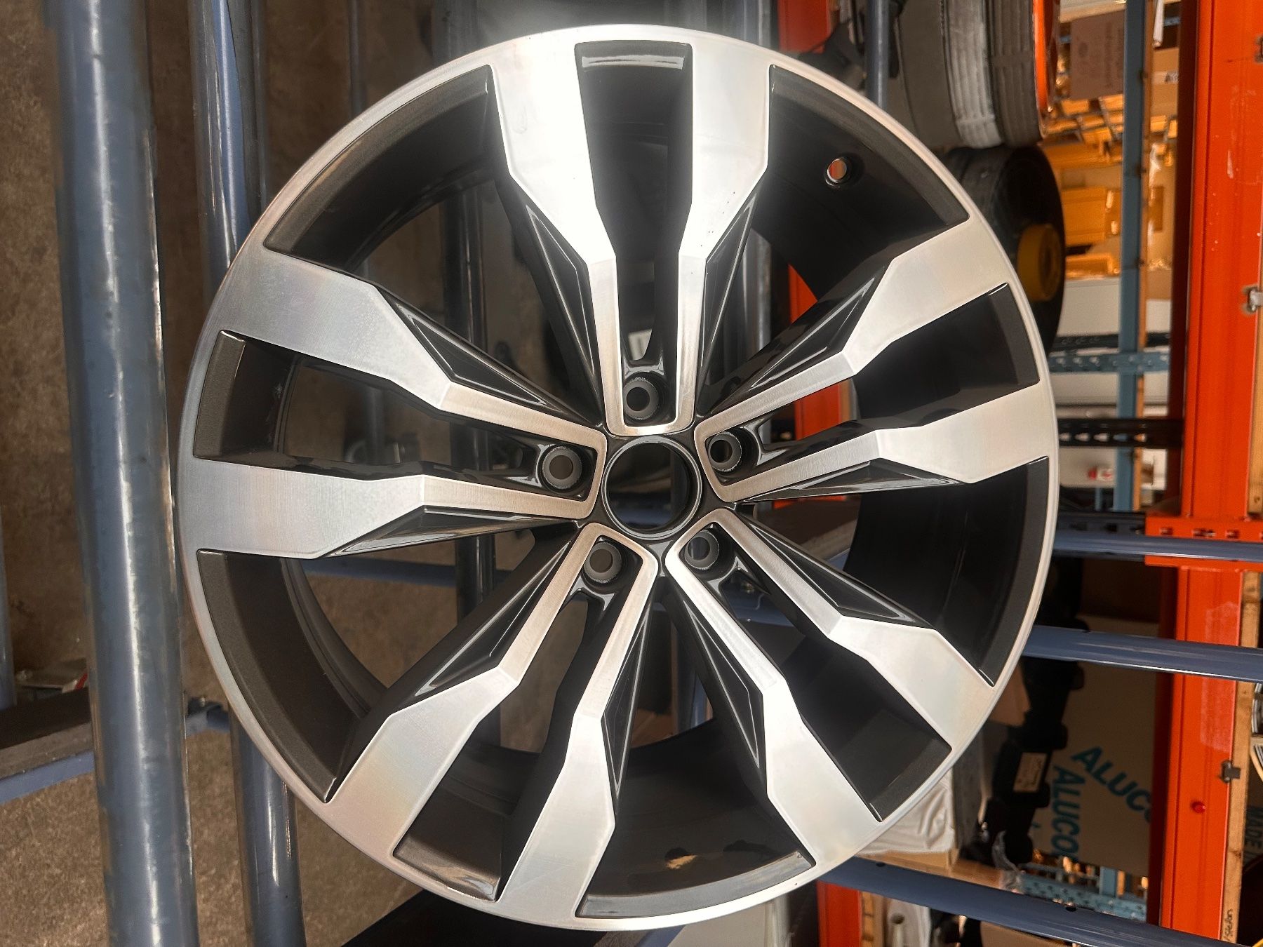 Volkswagen Cerchioni: VW Felge – Usato da Wilen venduto da Schoeppi32 1