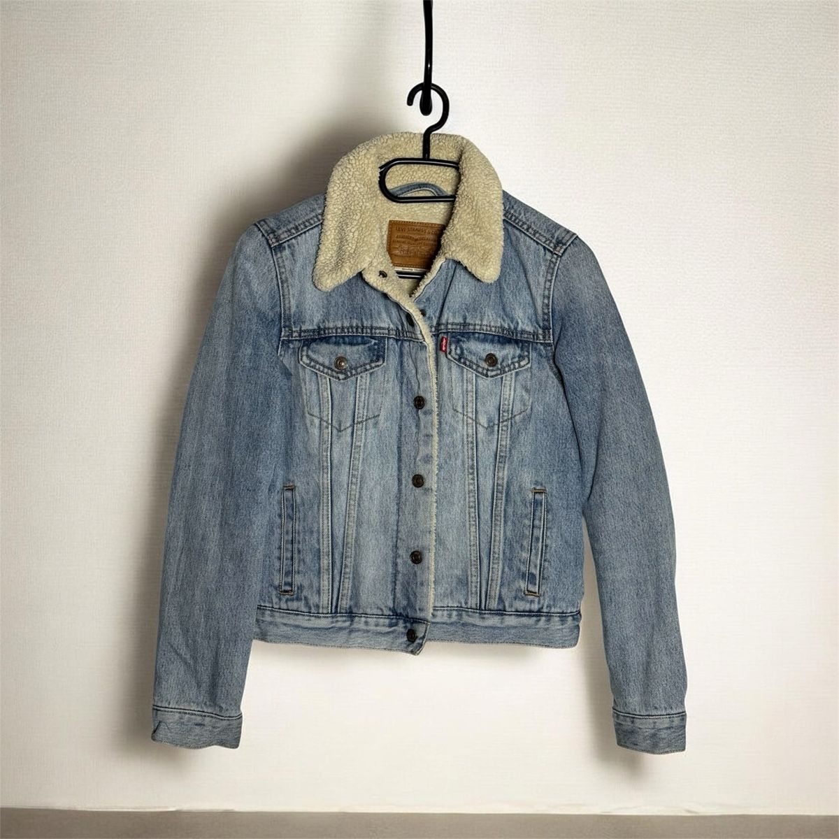 Levi's Giacche: Veste en jean Levi’s – Nuovo (secondo la descrizione) da Châtel-St-Denis venduto da Montclair_Swiss