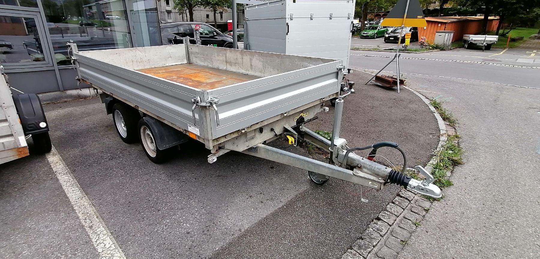 Humbaur Rimorchi: Humbaur 3 Seitenkipper 3.0 to. – Usato da Glarus venduto da Blechbeisser