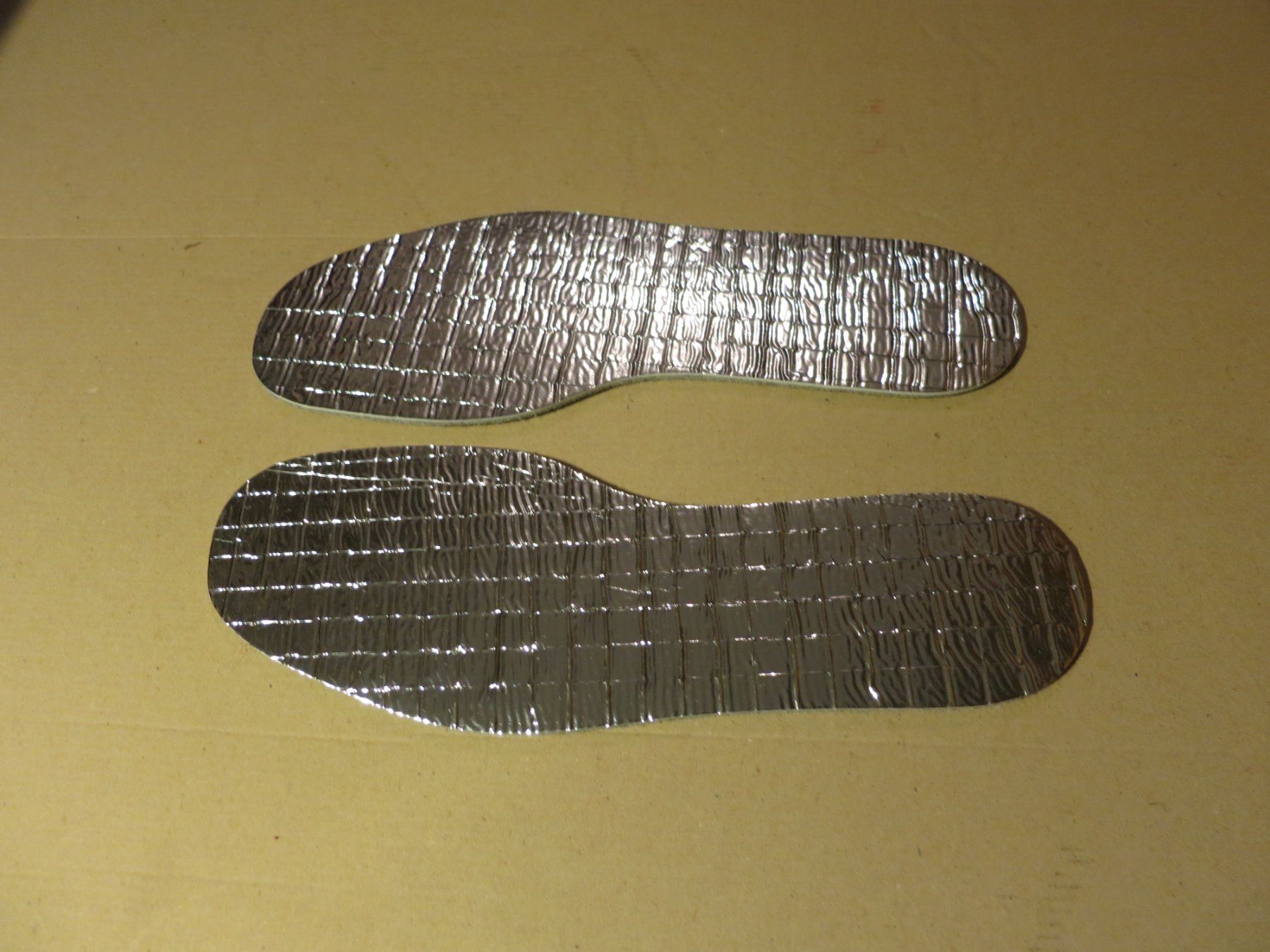 Altro per la cura del corpo: WÄRMESOHLEN  MIT ALUBESCHICHTUNG  GRATIS-VERSAND – Nuovo e nell'imballaggio originale da Windisch venduto da MarcelS01 2
