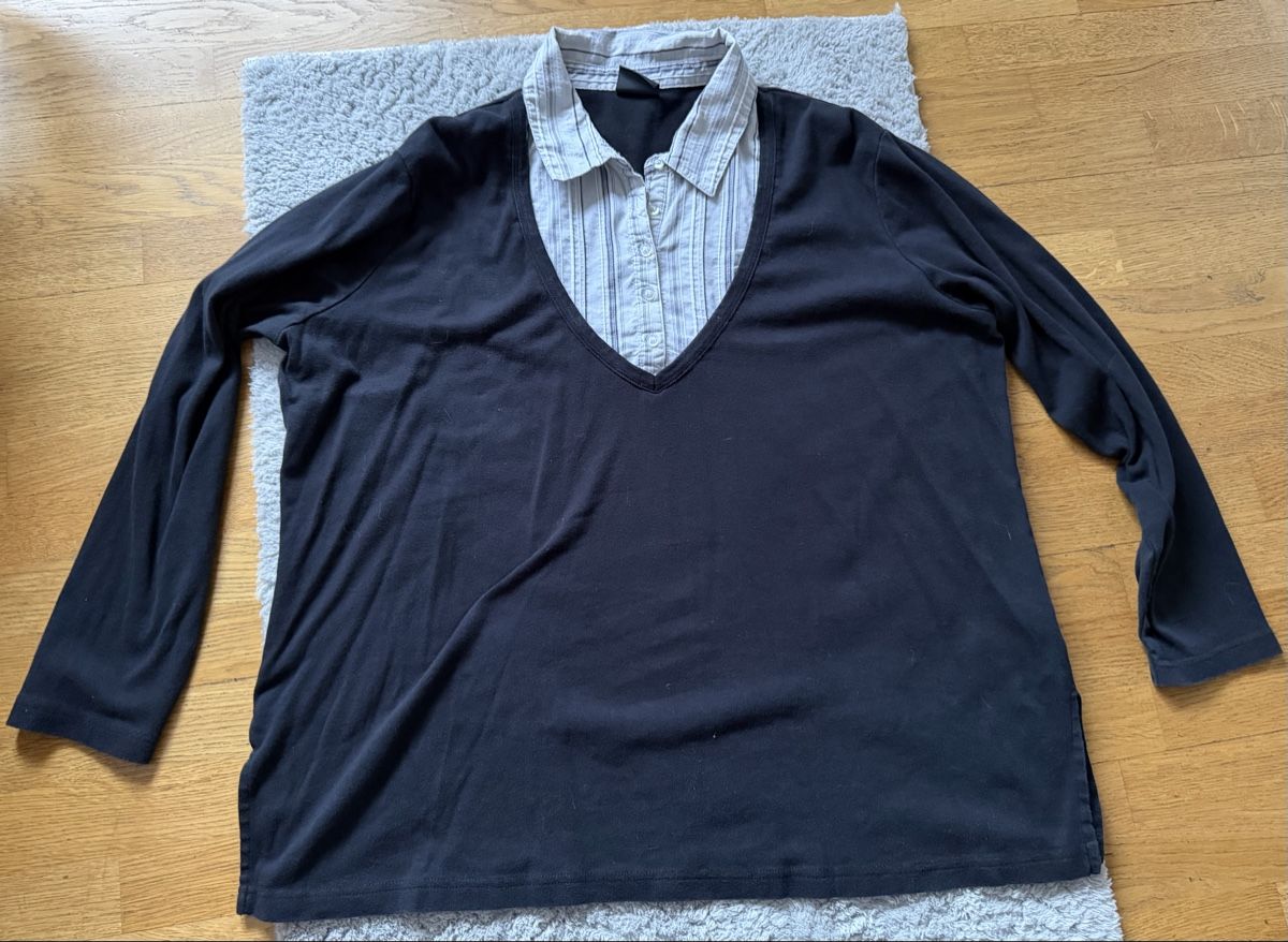 Camicette: Damen Pullover mit Hemdkragen schwarz Grösse 48/50 – Usato da Mosnang venduto da Dojajolele