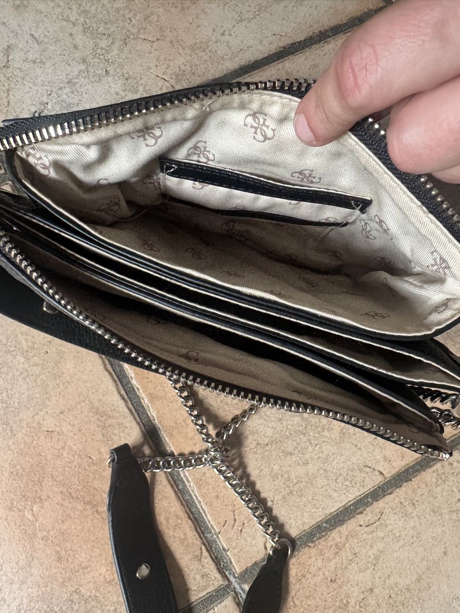 Guess Borse da donna: Tasche Guess – Usato da Schellenberg venduto da tmketz 1