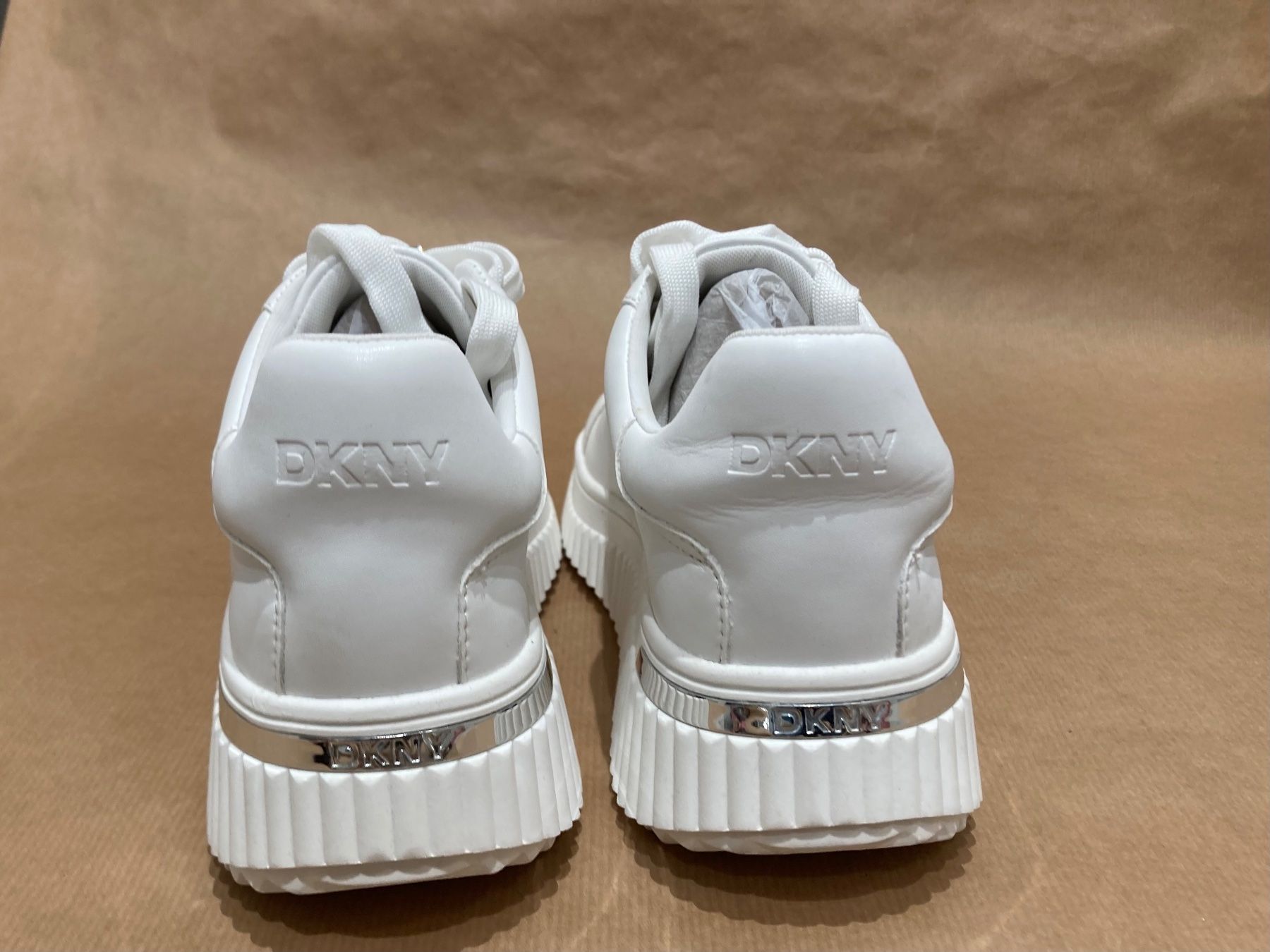 DKNY Scarpe da donna: DKNY SNEAKER no.37 new – Nuovo e nell'imballaggio originale da Paradiso venduto da Kayakara 4