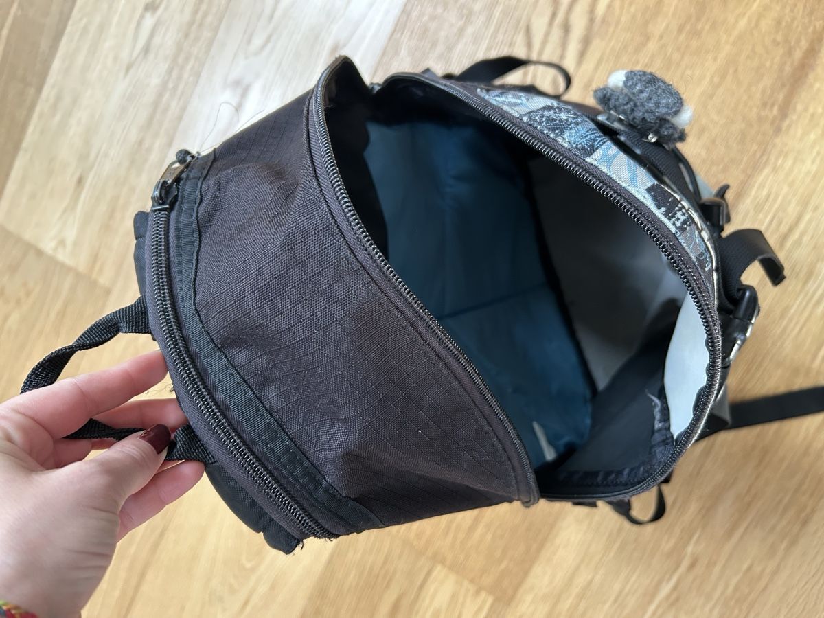 Dakine Sacs à dos: Rucksack Dakine schwarz mit Blumenmuster  – D'occasion à Au ZH par ber_2mtp 3