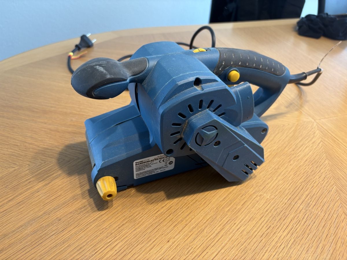 Apparecchi a nastro: Workzone Bandschleifer 800W – Usato da Lyss venduto da Innaja 1