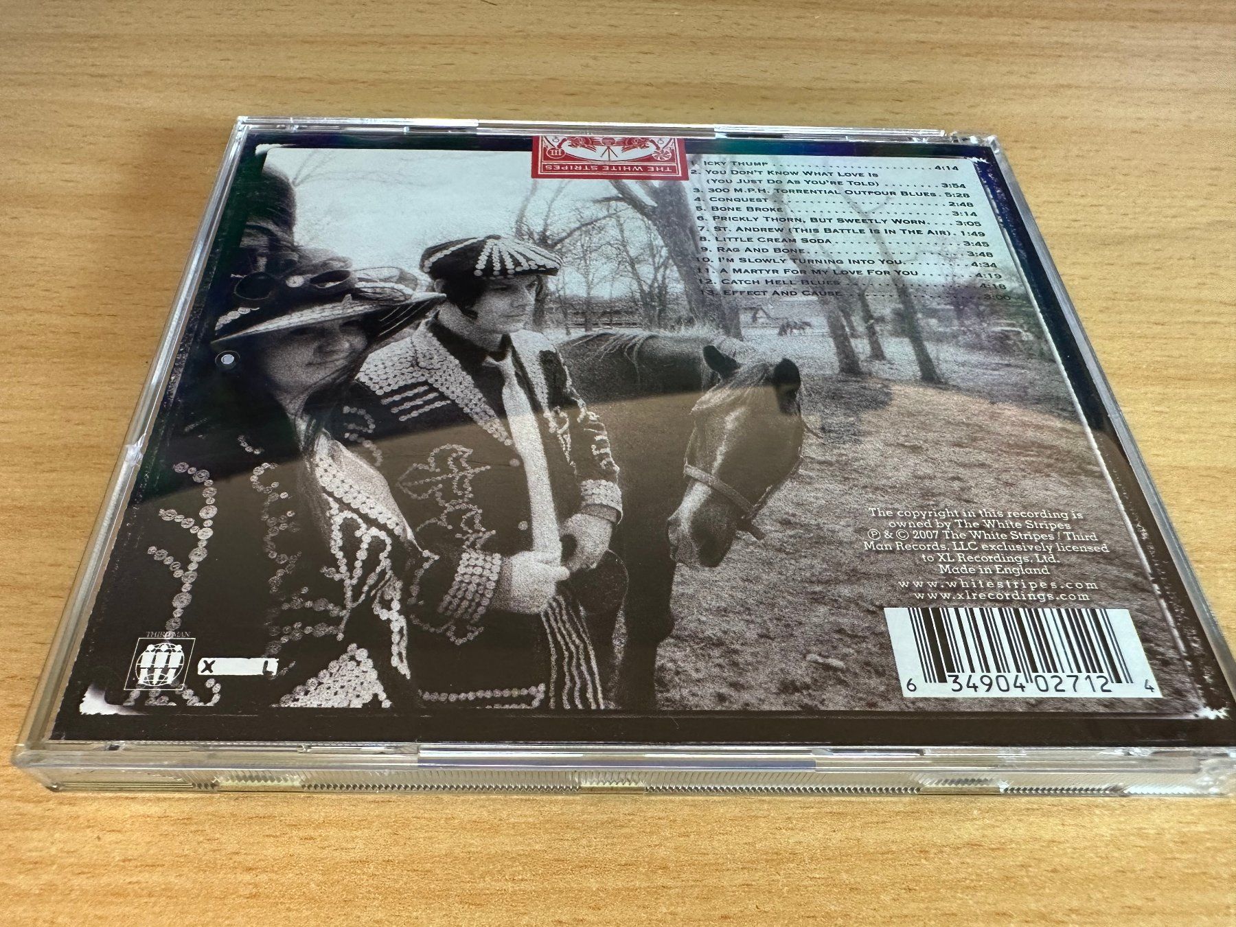 CD: The White Stripes – Icky Thump – Usato da Rikon im Tösstal venduto da Alpenmutz 1