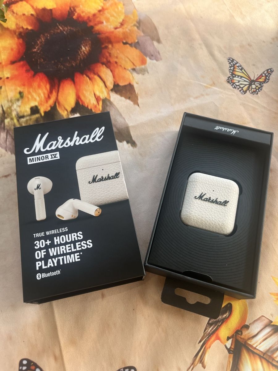Marshall Cuffie: Original verpackte Marshall Airpods Farbe Cream – Nuovo e nell'imballaggio originale da Rickenbach SZ venduto da nad_dx8r 4