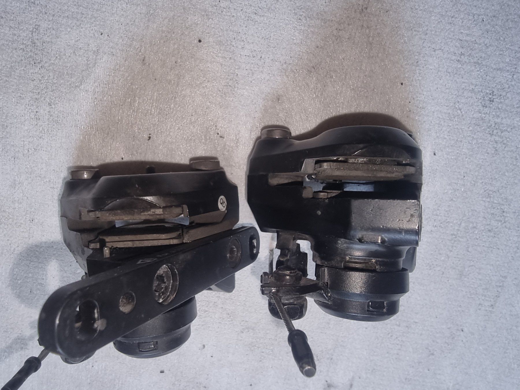 Shimano Pezzi di ricambio: Mechanische Shimano Bremssättel mit Belägen – Usato da Fribourg venduto da moren0__0 1