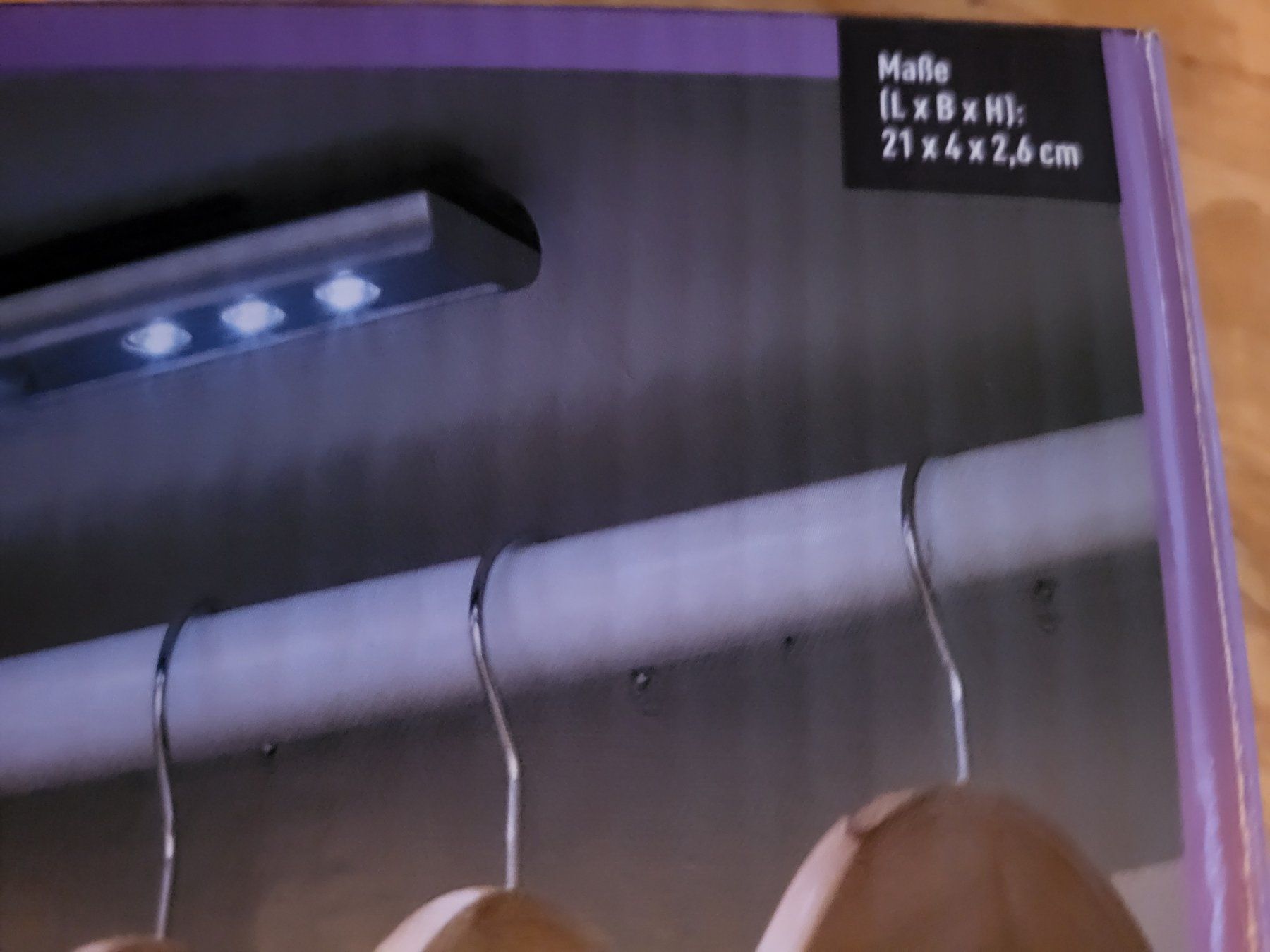 Lampade: LED Sensorleuchte in OVP, ungebraucht – Nuovo e nell'imballaggio originale da Guggisberg venduto da Aegertenlehn 2