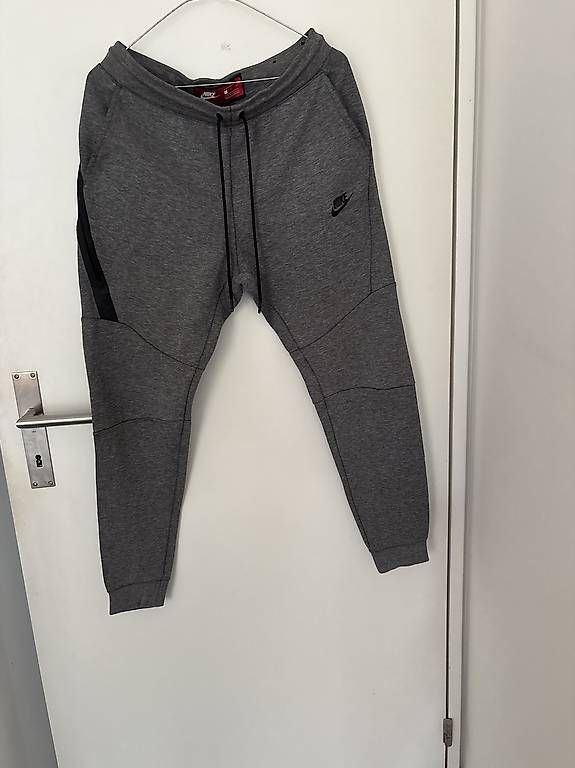 Hosen: Nike trainerhose  – Gebraucht aus Oberdiessbach von shan26 2