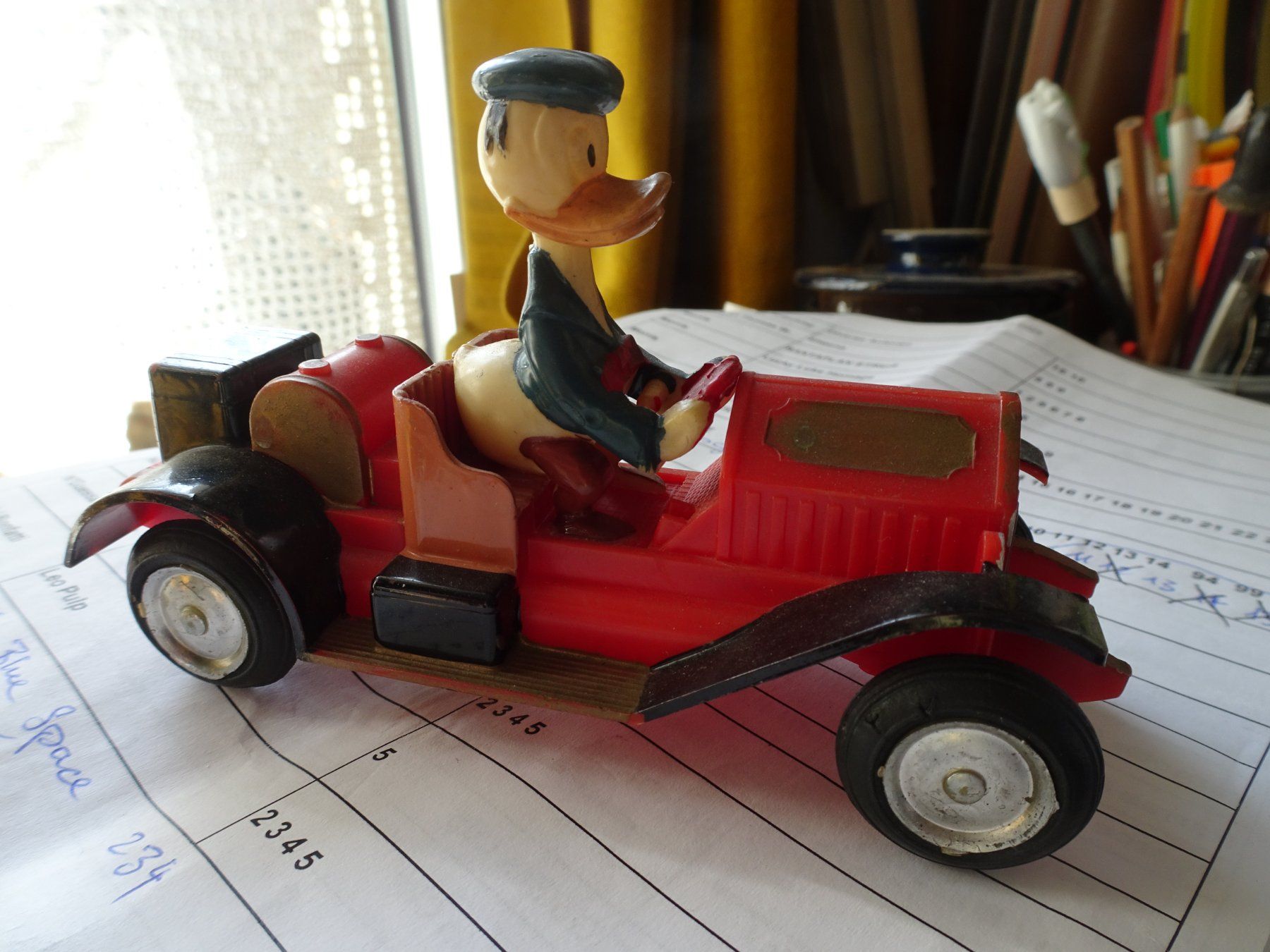 Disney Modellini d'auto: Donald Duck Auto Vintage Modellauto Disney – Usato da Schönenwerd venduto da schnitzunddrunter 3