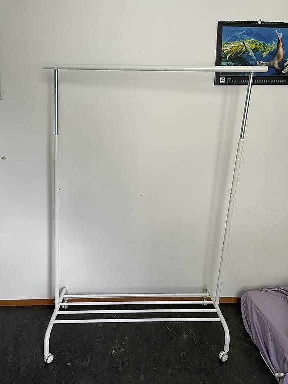 Ikea Porte manteau: Kleiderstange – D'occasion à Ittigen par sel_fm7s