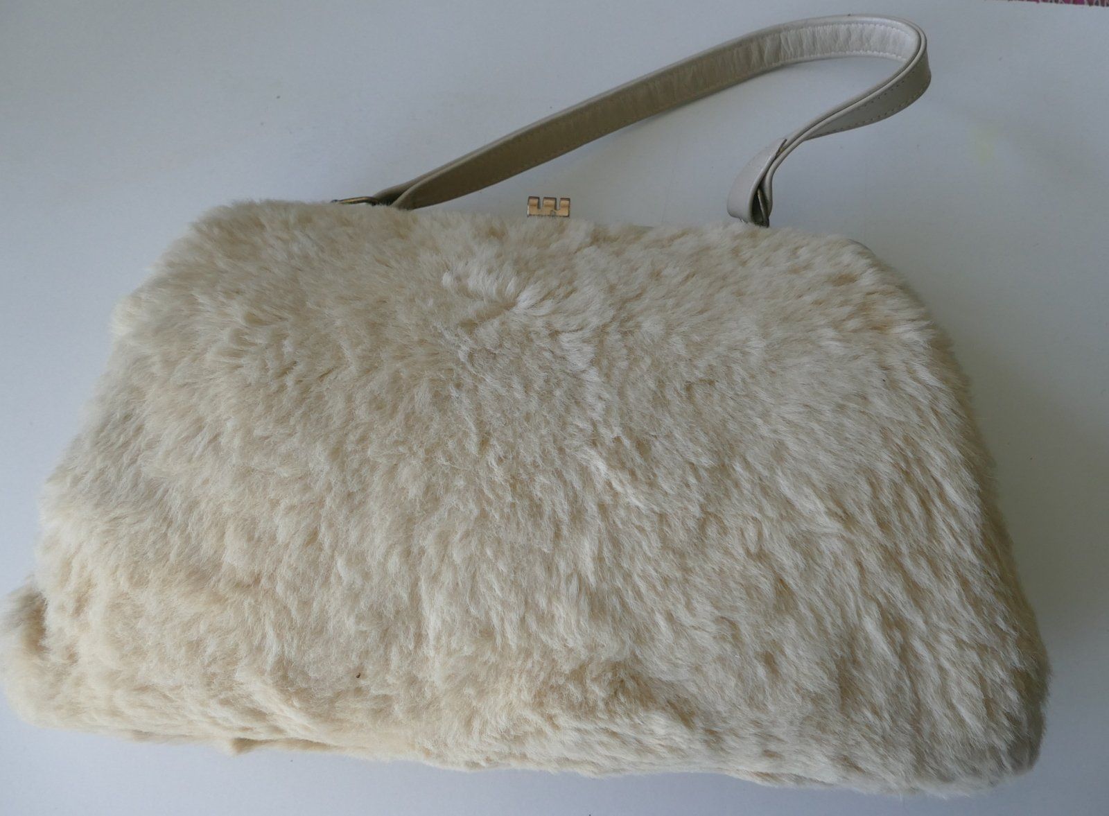 Borse da donna: Handtasche – Usato da Dietlikon venduto da kes_j6d7 1