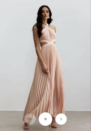 Robe longue plissée rose taille S 