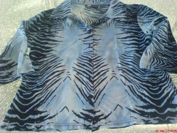 Camicette: schöne Bluse blau+ schwarz Samtpulli S/M – Usato da Oftringen venduto da andrax 1