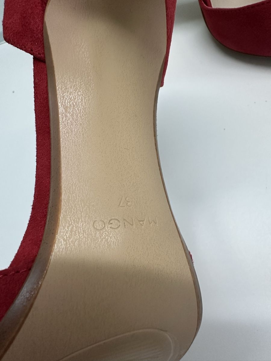 Mango Scarpe da donna: Mango, Rote Wildleder Pumps, Gr. 37, Top Zustand! – Nuovo e nell'imballaggio originale da Fisibach venduto da hadilicious 1