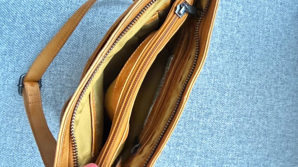 Borse da donna: Coole Baer  Design Ledertasche – Usato da Sirnach venduto da FastDeins 8
