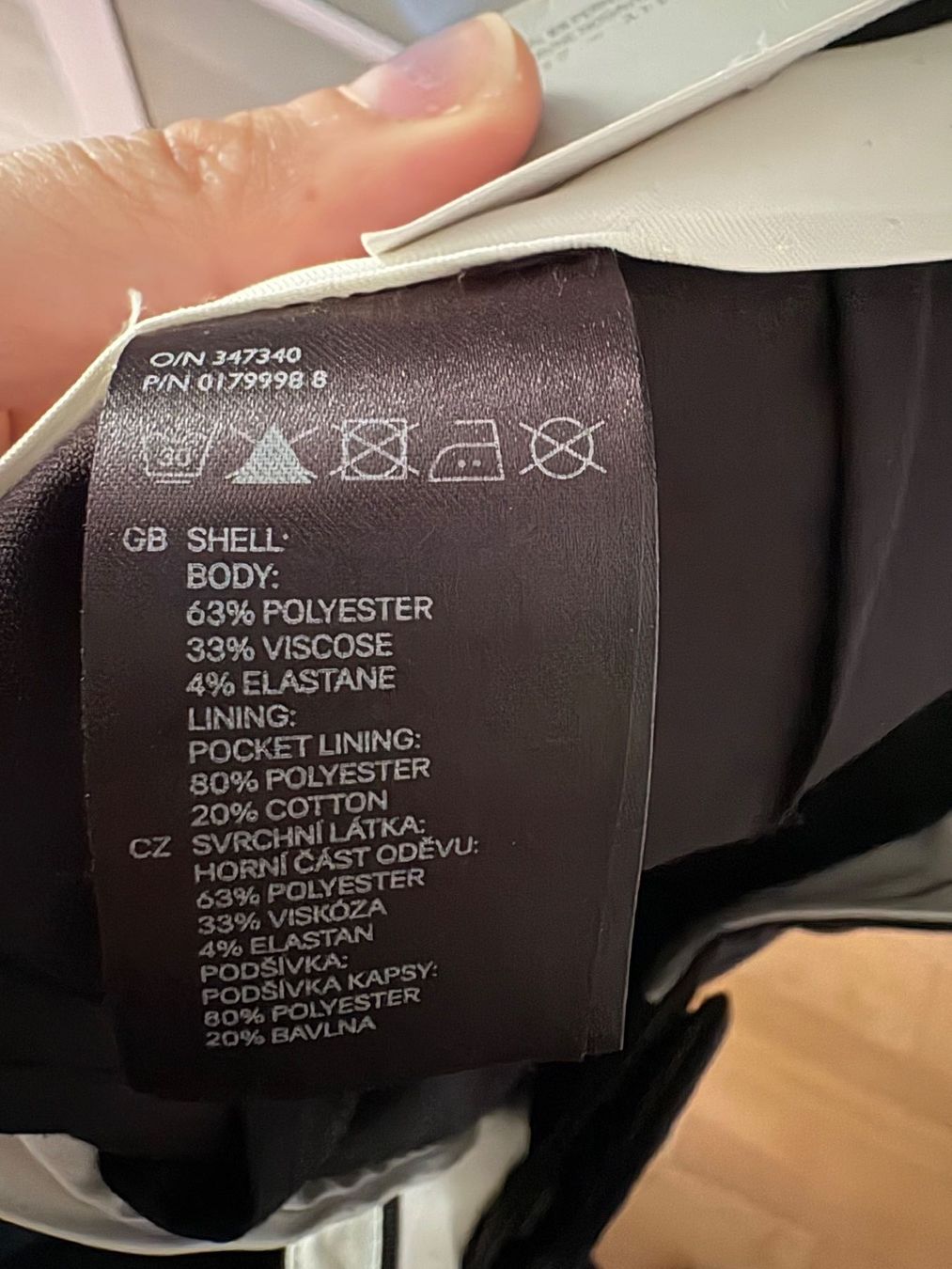 H&M Pantaloni: H&M Pants - Size 40 - NEW with tag – Nuovo e nell'imballaggio originale da Muzzano venduto da Sidney_3 3