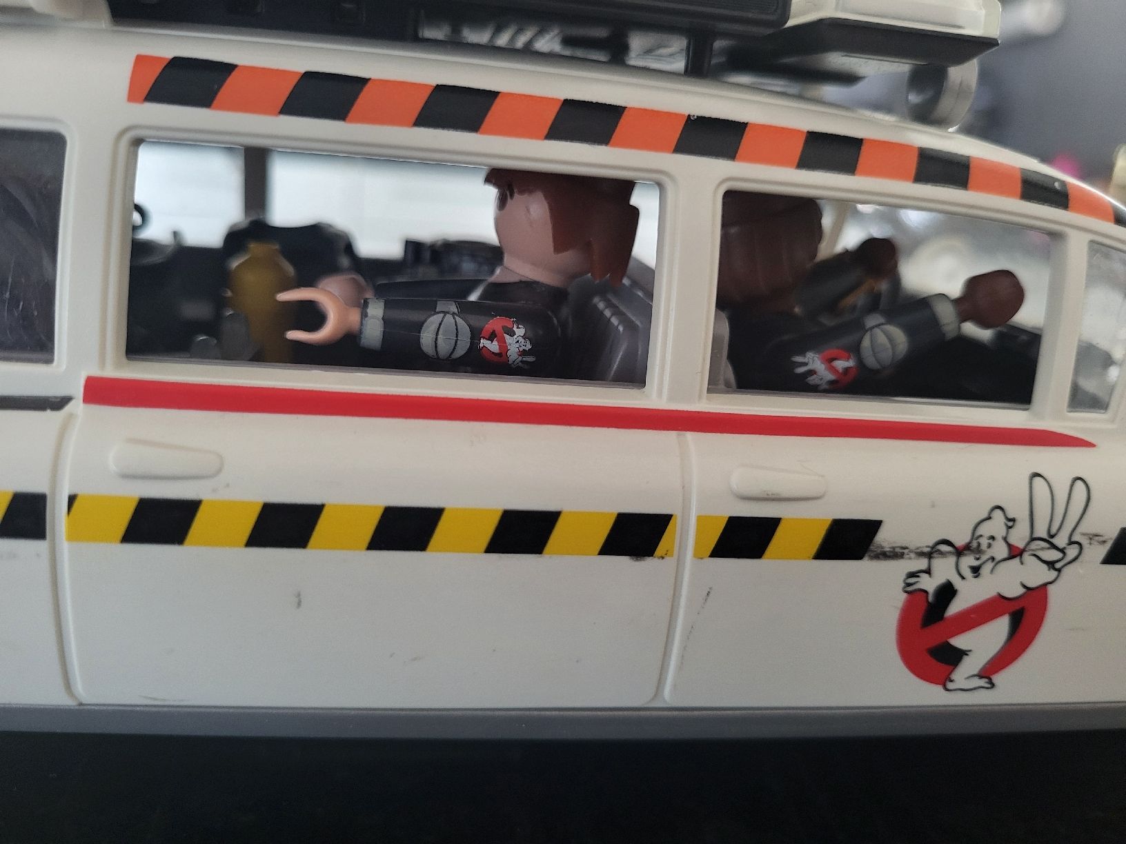 Playmobil Giocattoli: Playmobil Ghostbusters Ecto-1A avec accessoires – Usato da Ursy venduto da Tchoupitchou 1